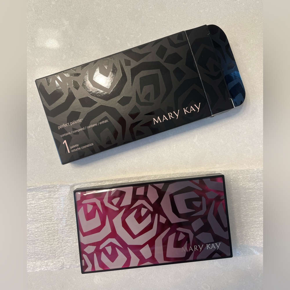 Mary Kay perfect palette, unfilled